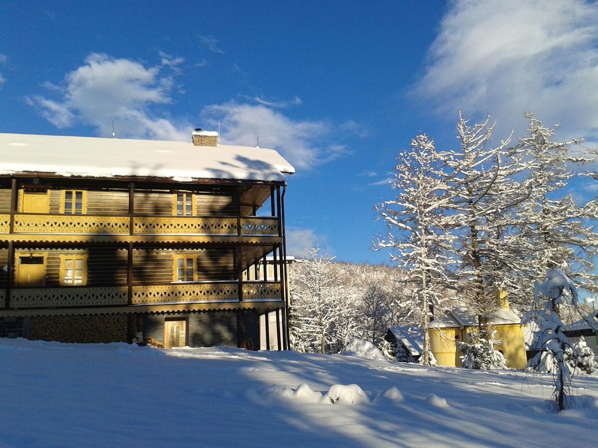 Gasthaus Svajciarsky Dom Vysoké Tatry Exterior foto